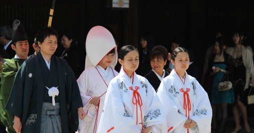 沖縄で和装結婚式ができる式場5選 沖縄ウエディングまとめ 沖縄リゾート専門の結婚式情報サイト